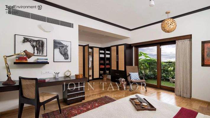 Living-room Wooden floor