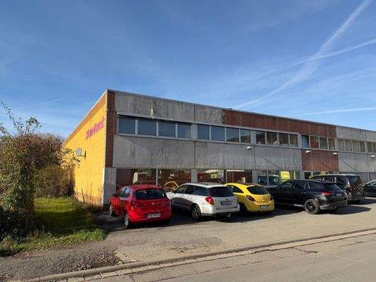 Straßenseite Bild 2