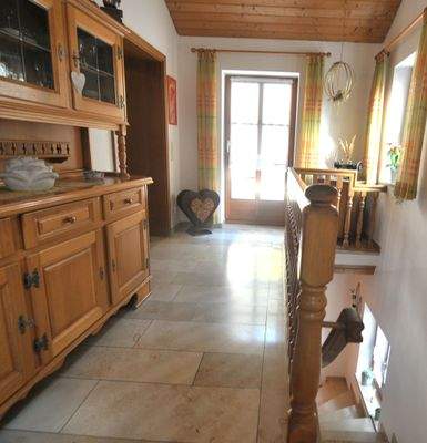 Treppenhaus OG und Terrassenzugang