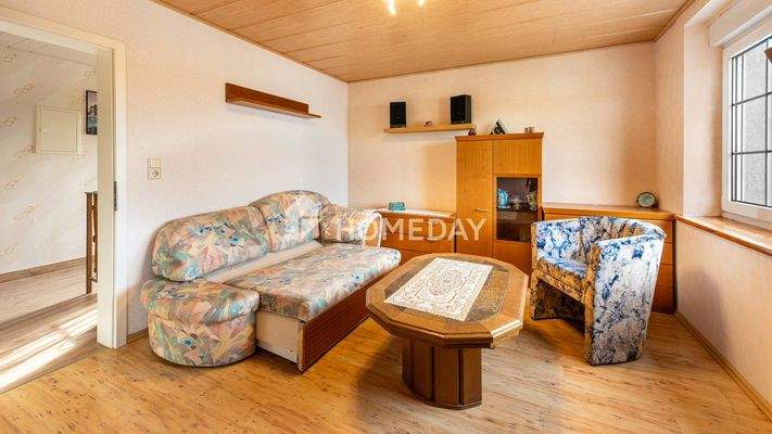 1. OG Wohnzimmer 1 2