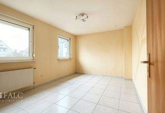 Wohnzimmer, EG (Altbau) - (KI generiert)