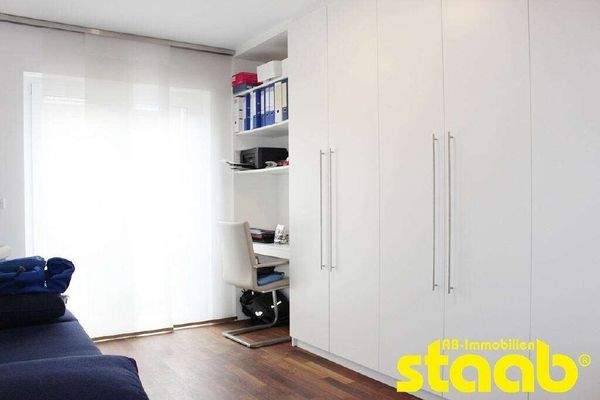 Kinder-/oder Arbeitszimmer