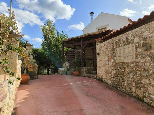 Kreta, Manoliopoulo: Schönes Haus in ruhiger Lage zu verkaufen