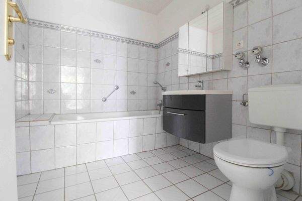 Badezimmer 1.OG links