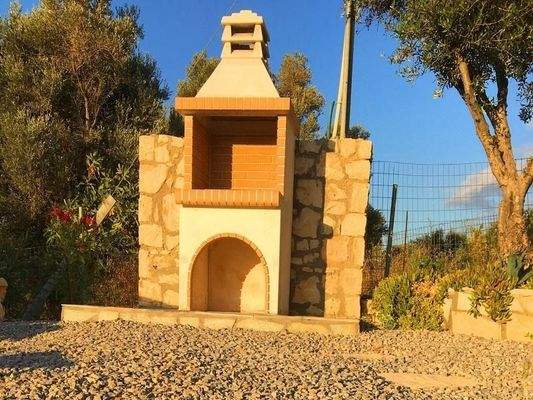 Kreta, Kirianna: Geräumige Villa mit Pool und Dachterrasse zu verkaufen