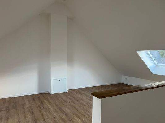 Heidm.Whg 16_Raum oben.JPEG