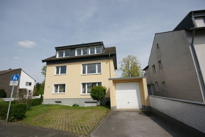 Freundliche 3 Zi Wohnung in