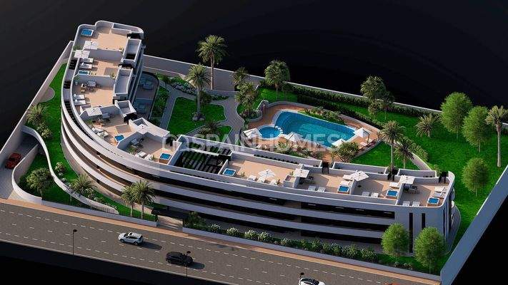 Golf Flats with Community Pool in Los Alcázares