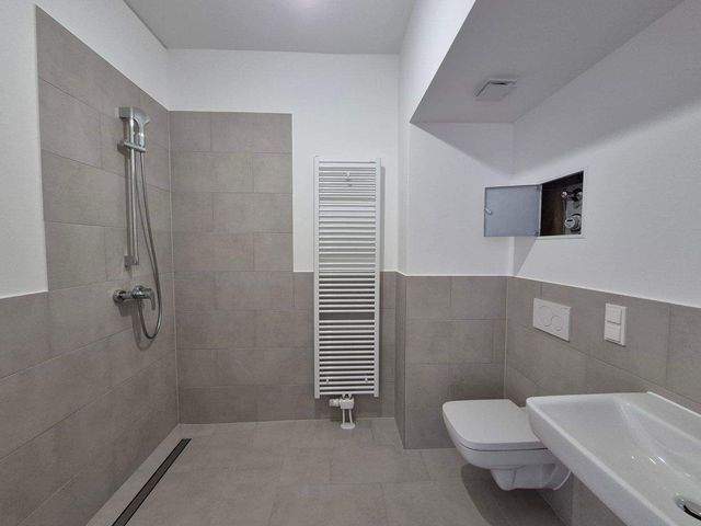 Schicke 3-Zimmer mit Parkett, Balkon u. Fußbodenheizung - Photo 3