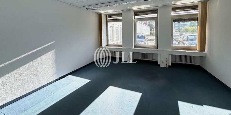 JLL_EG - 515 m²