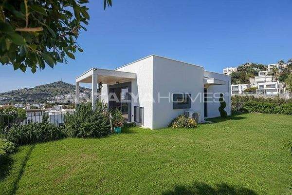 Elegant Apartments Near the Sea and Amenities in Bodrum