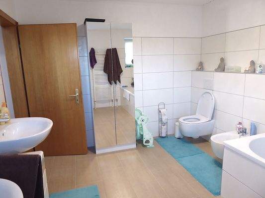 Tageslichtbadezimmer EG