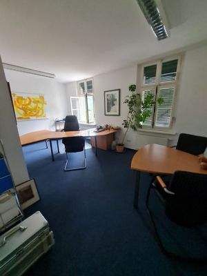 Teilansicht eines Besprechungsraums im Obergeschos