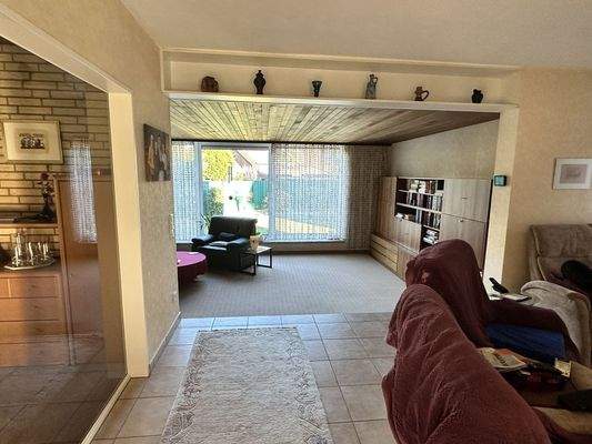 Blick ins Wohnzimmer