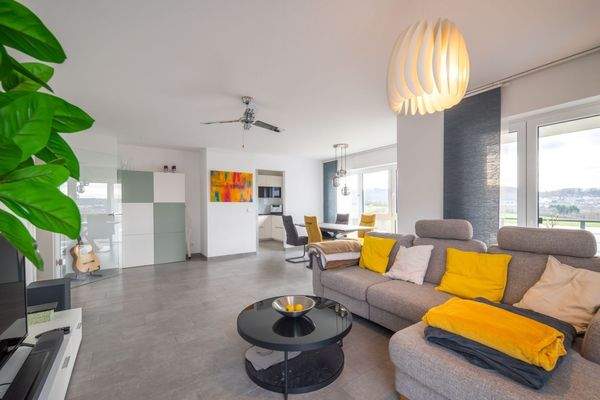 offener Wohn- Essbereich