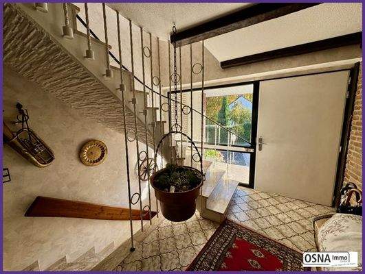 EG Hausflur. Bild #2jpeg