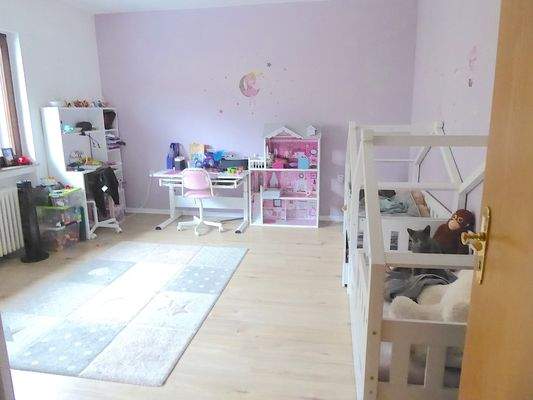 Kinderzimmer Wohnung vorne