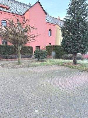 Parkplätze im Hof-/Gartenbereich