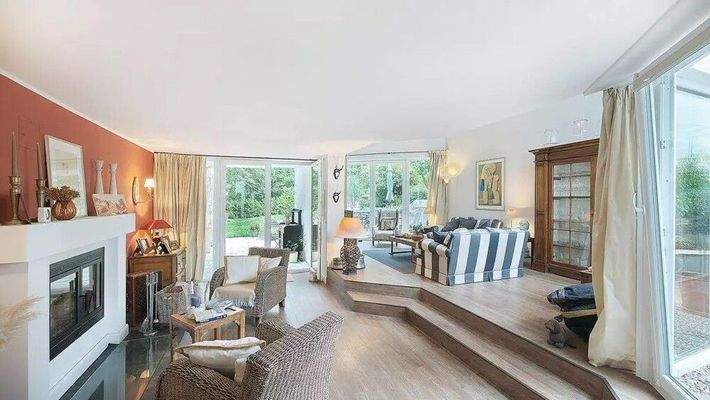 E7a1670b-0127-4041-a293-24bef57071c8