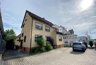 Wohn- und Geschäftshaus