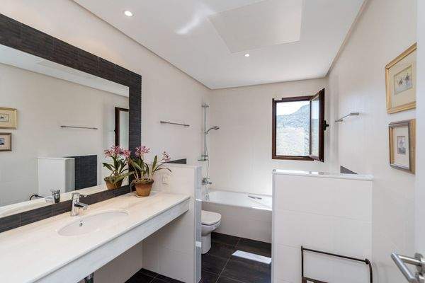 Photo: Villa in Benahavis