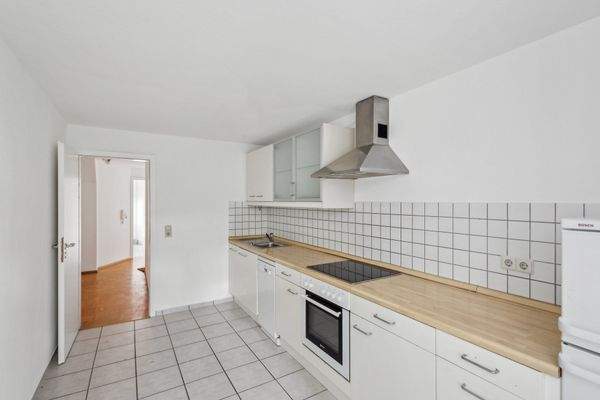 Moderne Einbauküche inklusive!