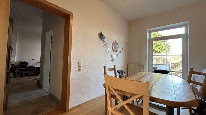 Esszimmer mit Balkon