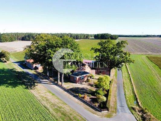 378.Haus.Außen.Drone (2)