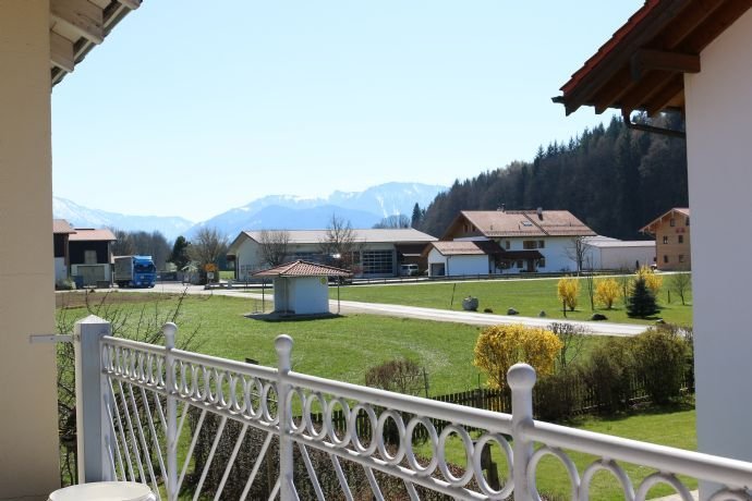 Schöner Bergblick, Haus im Haus  2 Etagen viel Fläche