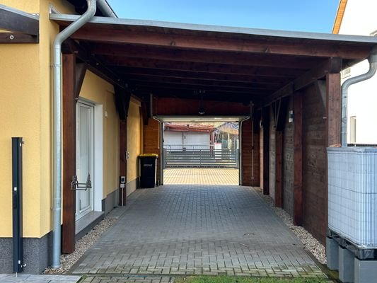 Carport.jpg