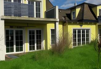 Exklusive Doppelhaushälfte teilweise noch zum Fertigstellen