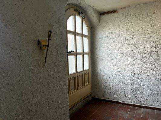 Bierkeller - Eingang