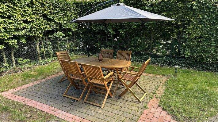 Sitzgruppe Ampelschirm, Strom