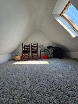 Auf dem Spitzboden.jpg