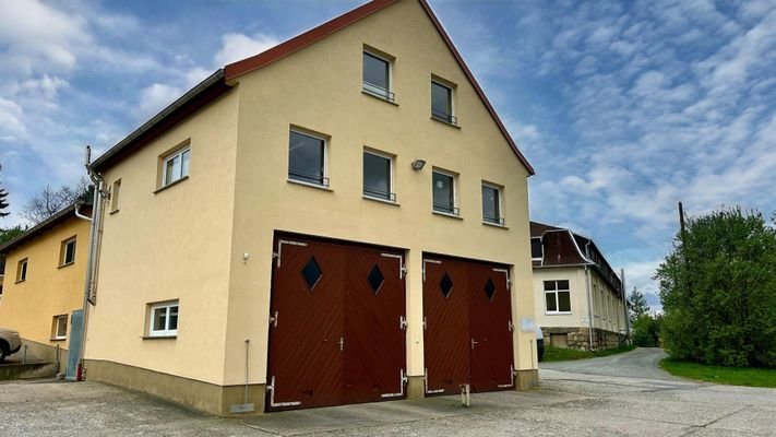 Vorderansicht Ferienwohnung & Gewerbe