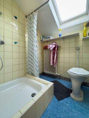 1. OG - Duschbad mit WC