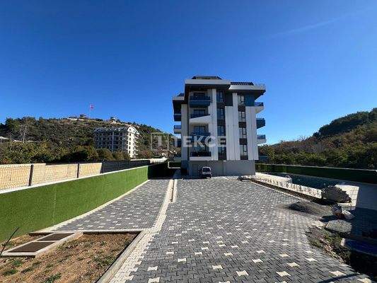 Apartments in a Complex Near the Beach in Alanya