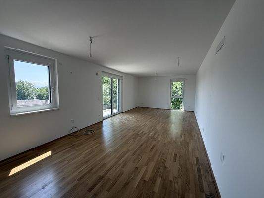 Top 9 Wohnbereich Ansicht 2