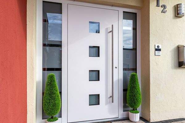 Sicherheitshauseingangstür Hauseingang