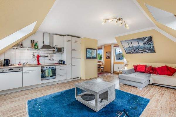 Dachgeschoss Einbauküche