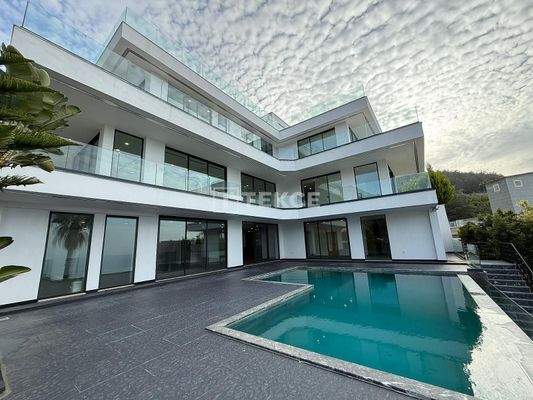 Turnkey Sea-View Villa in Alanya Antalya a with Smart Home Systems