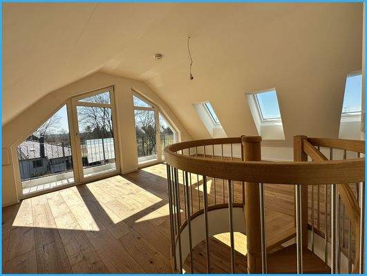 Wendeltreppe Echtholz Eiche