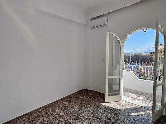 Kreta, Kritsa: Renovierte Wohnung mit Balkon zu verkaufen