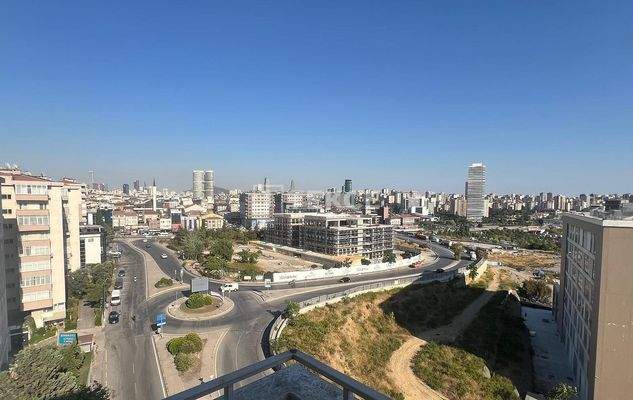 Apartment within Complex Near Metrobüs in İstanbul Üsküdar