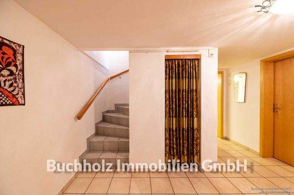 Treppe und Diele im Kellergeschoss