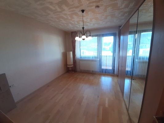2. Zimmer im OG.jpeg
