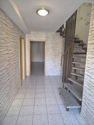 Flur/Treppe EG