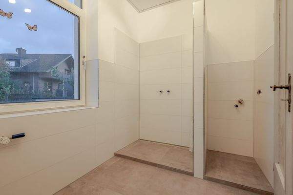 Badezimmer Einheit 1