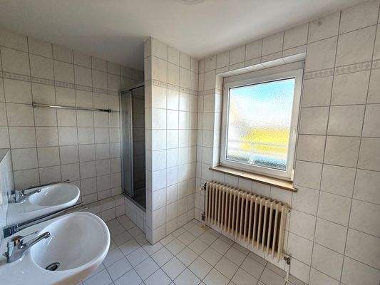 Tageslichtbad UG Duschbad 