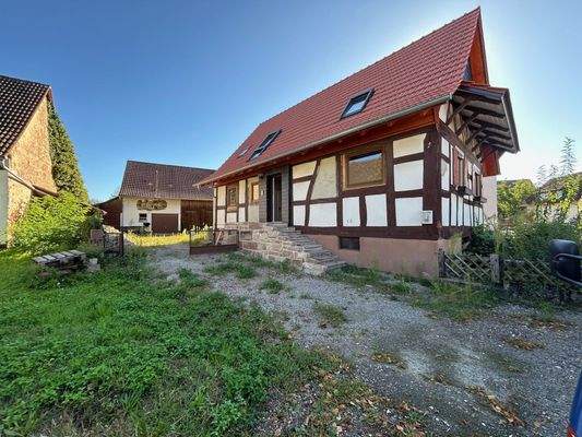 Hausfront mit Eingang